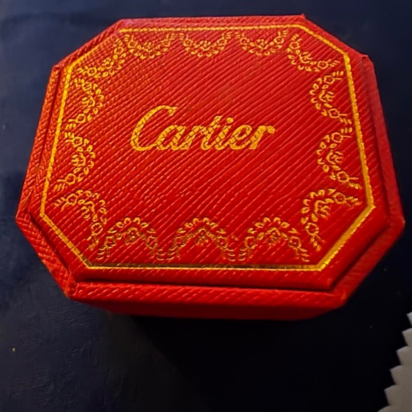 The love ring by Cartier - Picture 2 of 5